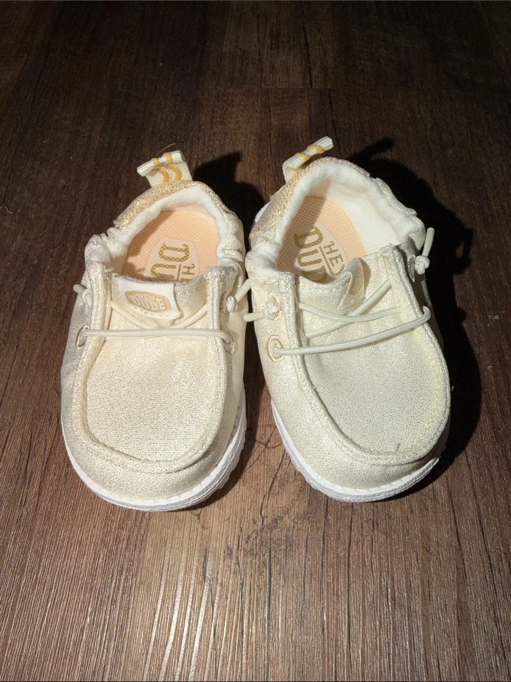 Baby Hey Dudes Lildudes NWOT no size but fit a 3/4 imo